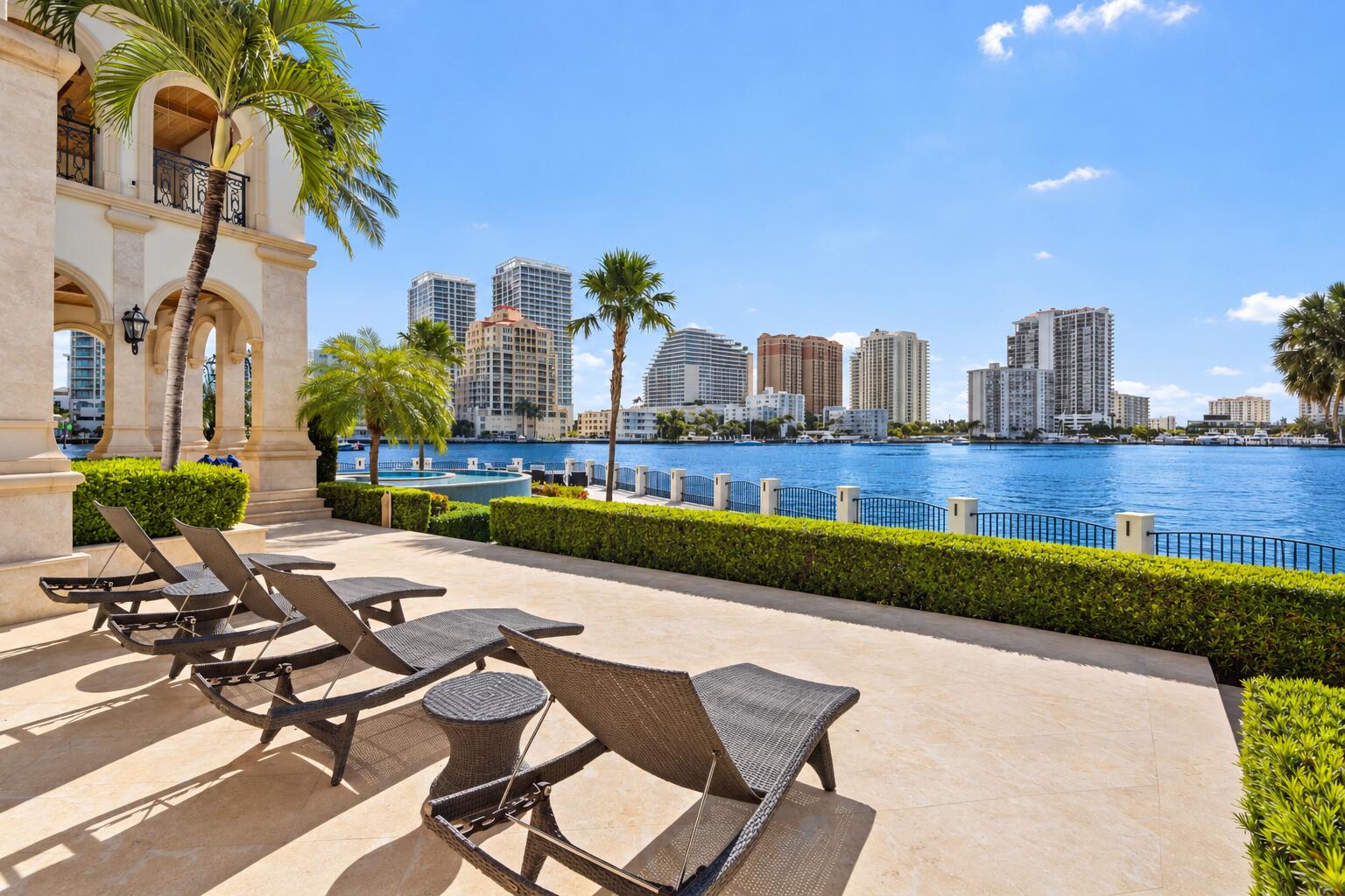 2716 Aqua Vista, Fort Lauderdale FL 33301