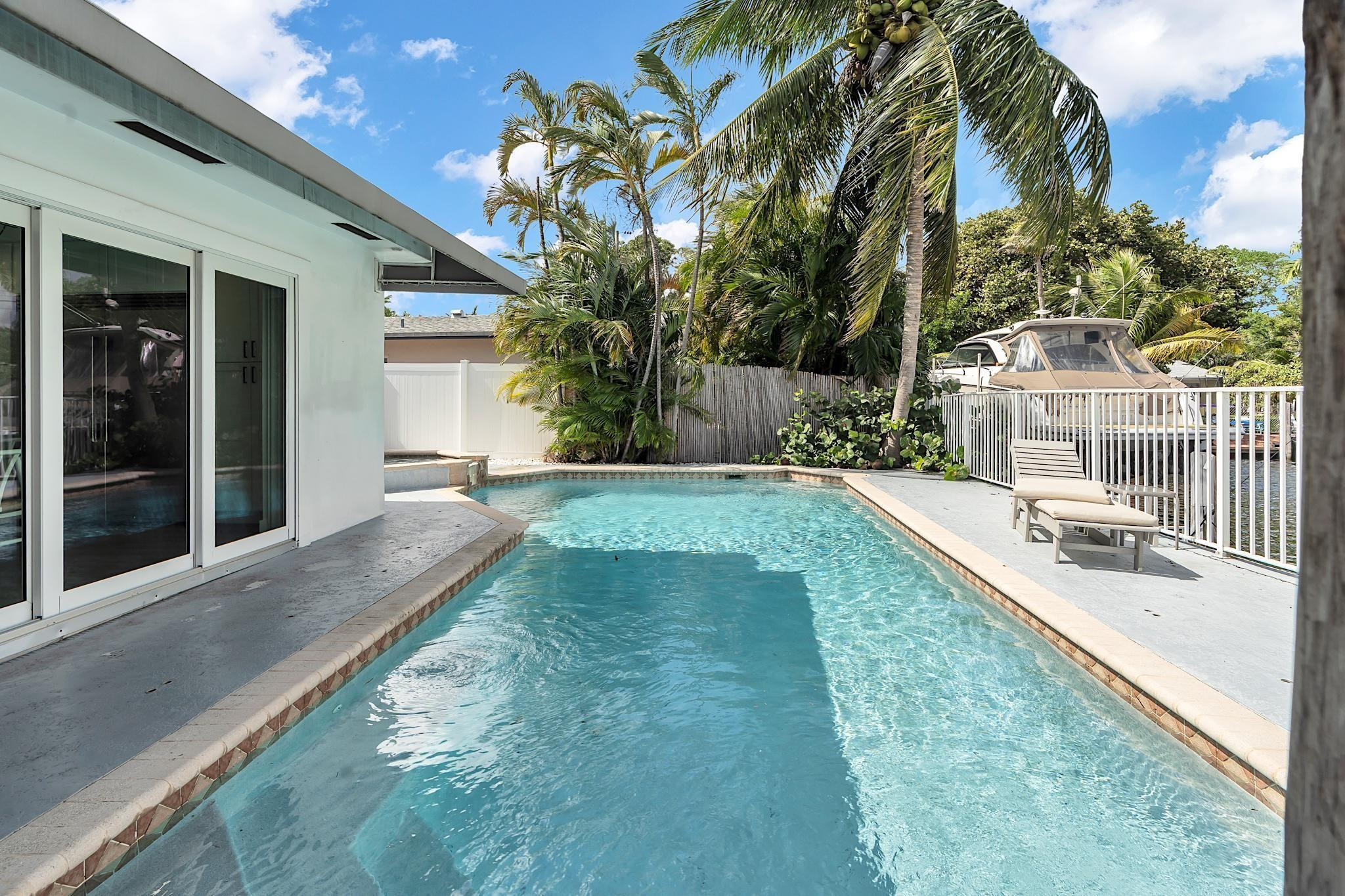 2233 SE 15th, Pompano Beach FL 33062