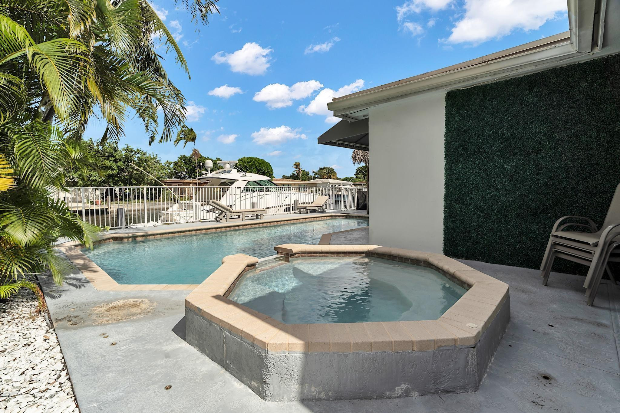 2233 SE 15th, Pompano Beach FL 33062
