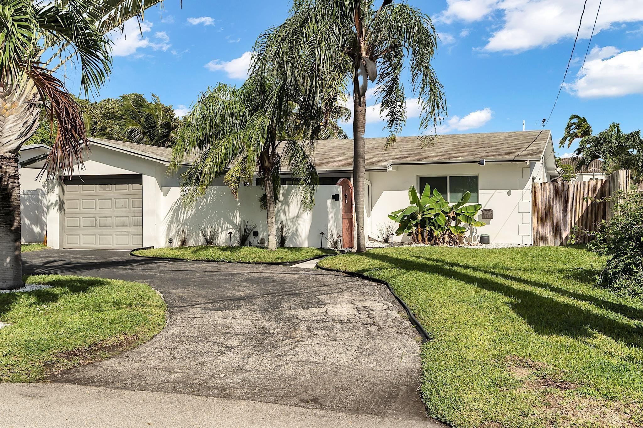 2233 SE 15th, Pompano Beach FL 33062