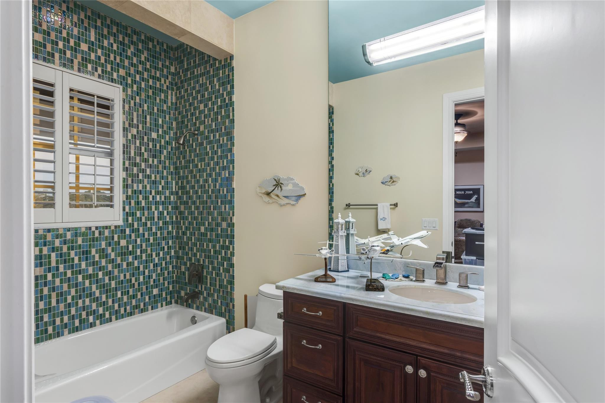 3489 NE 30th, Lighthouse Point FL 33064