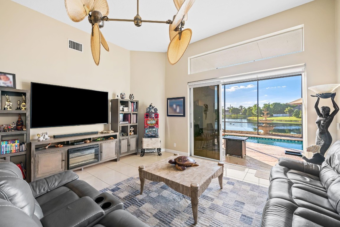10658 Saint Thomas, Boca Raton FL 33498