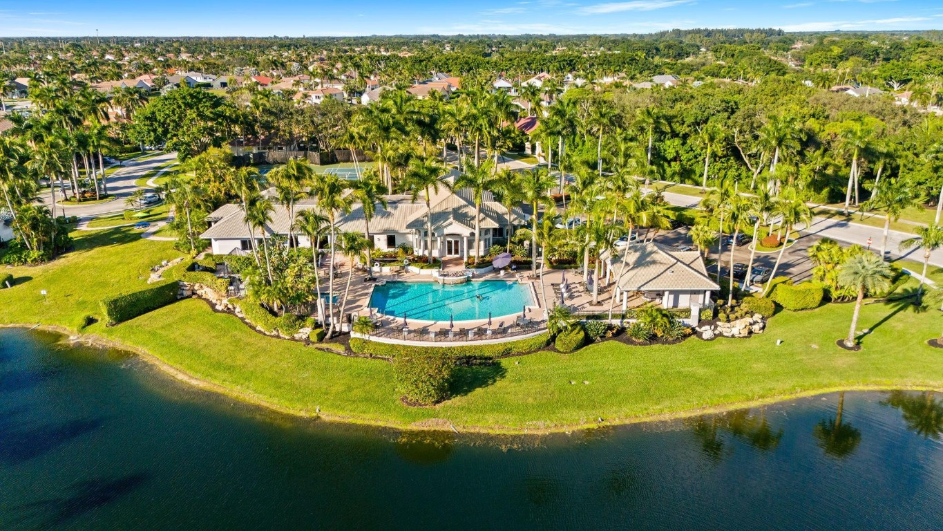 10658 Saint Thomas, Boca Raton FL 33498