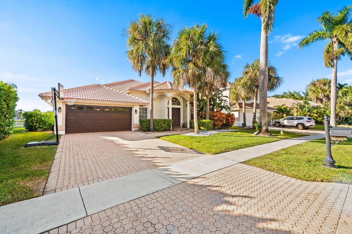 10658 Saint Thomas, Boca Raton FL 33498