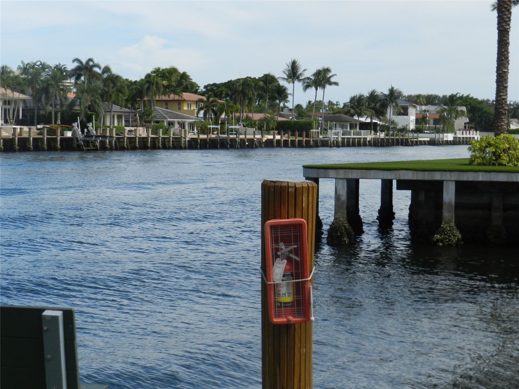 6307 Bay Club #2, Fort Lauderdale FL 33308