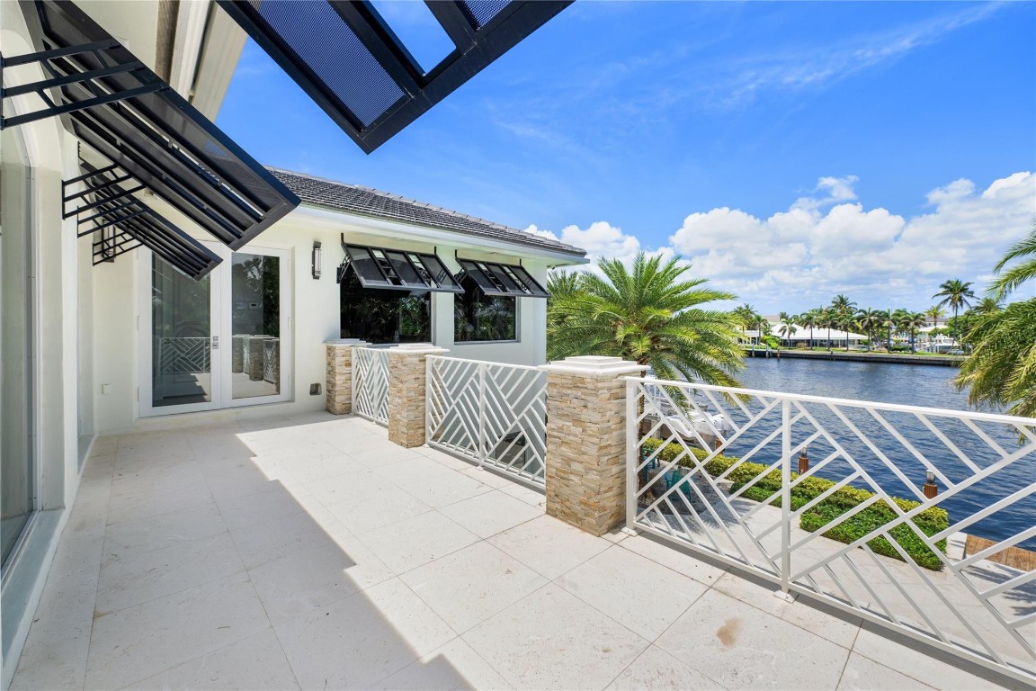 2307 N Riverside, Pompano Beach FL 33062