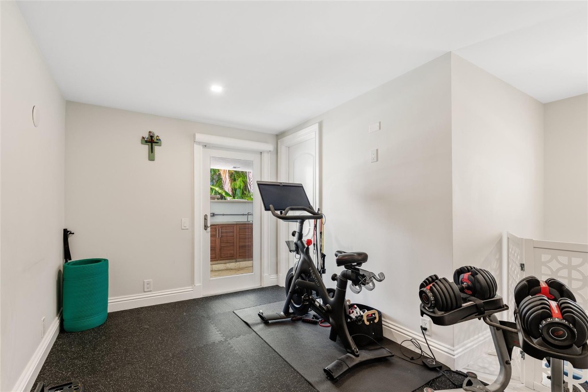 2307 N Riverside, Pompano Beach FL 33062