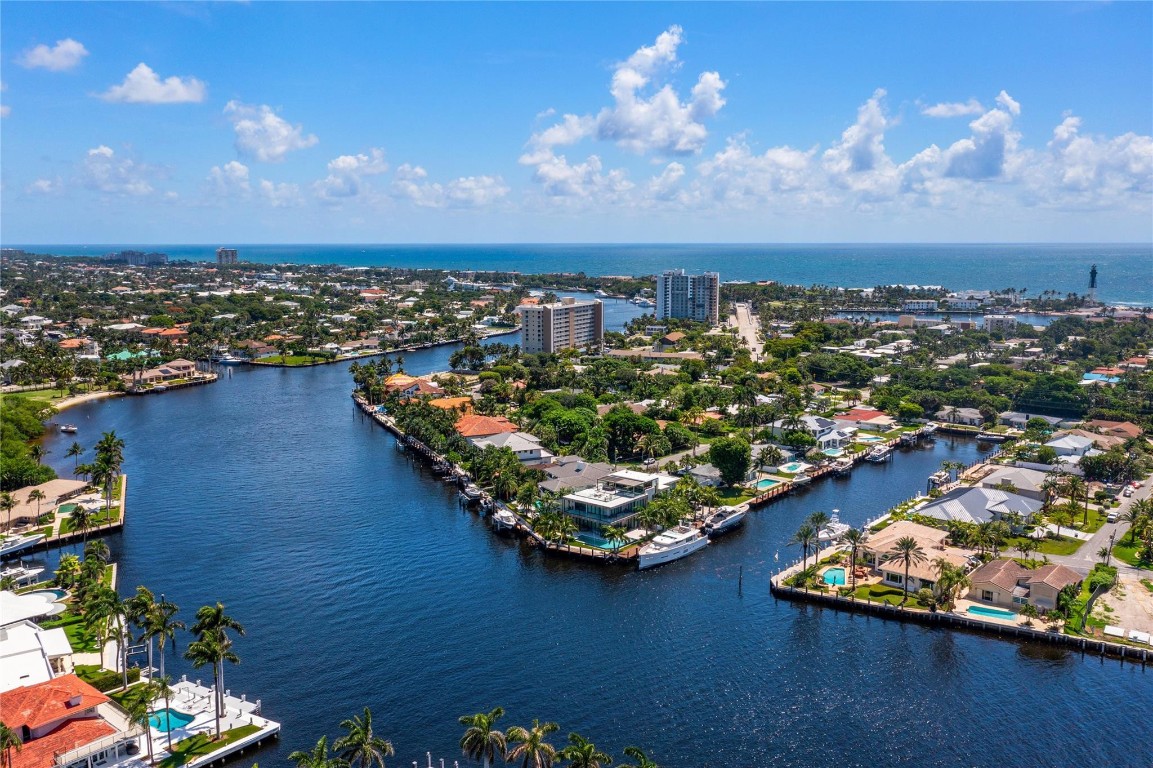 2307 N Riverside, Pompano Beach FL 33062