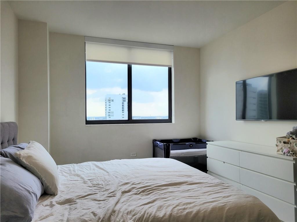 999 SW 1st #1914, Miami FL 33130