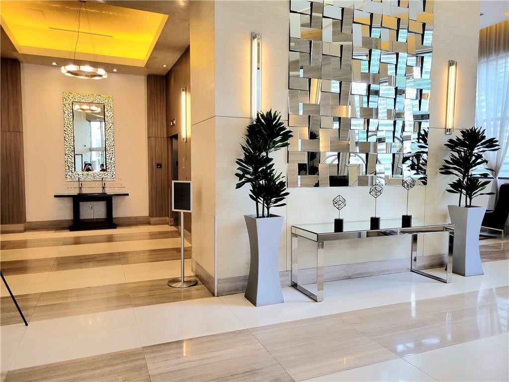 999 SW 1st #1914, Miami FL 33130