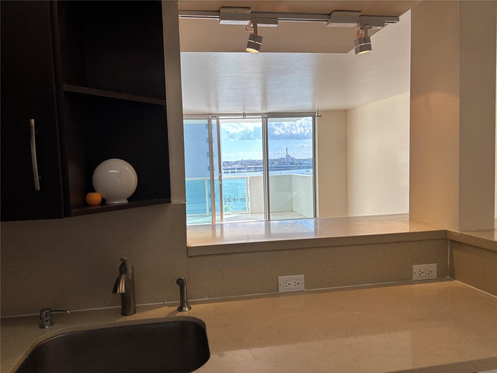 1200 West #1130, Miami Beach FL 33139