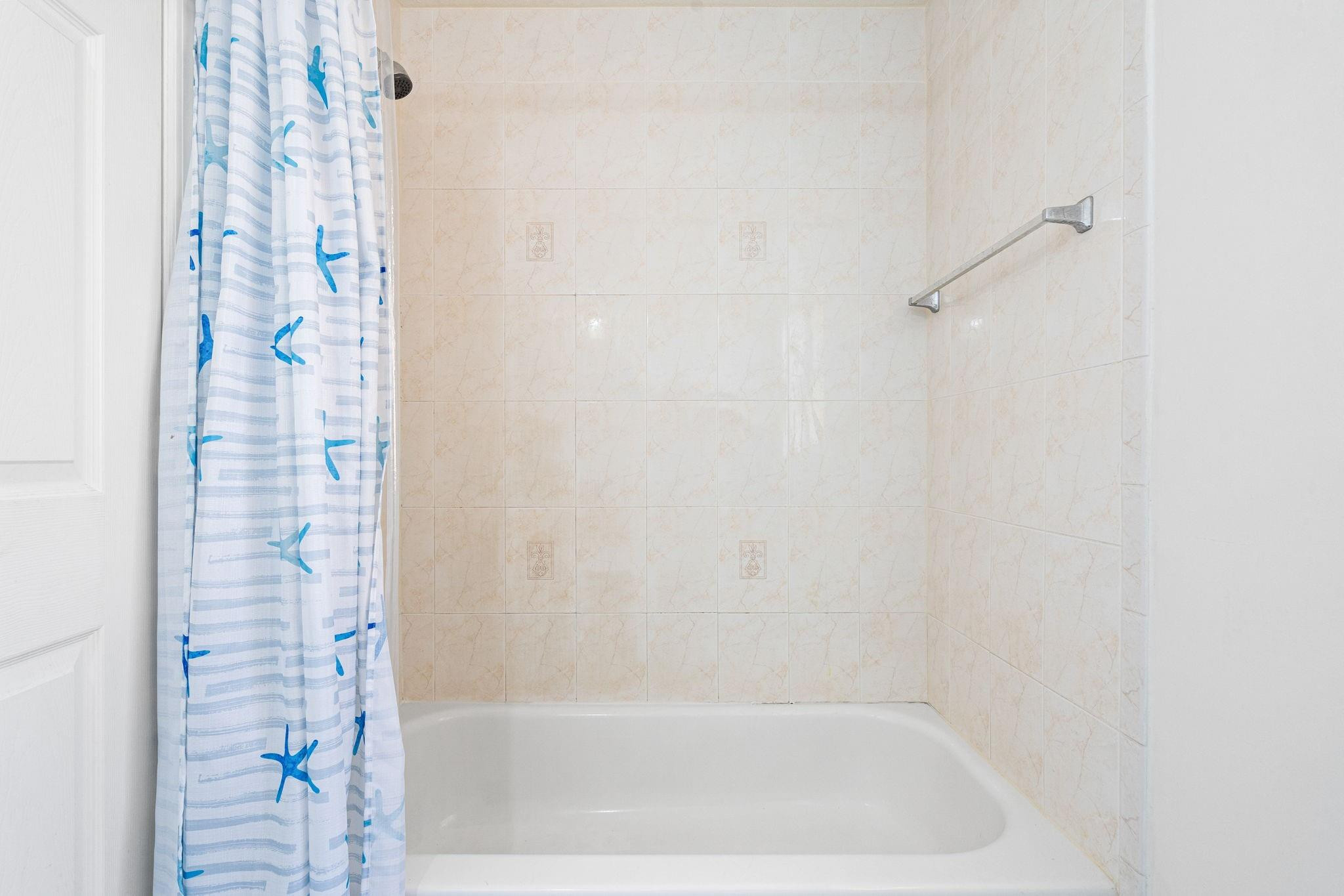 8520 NW 139th #1602, Miami Lakes FL 33016