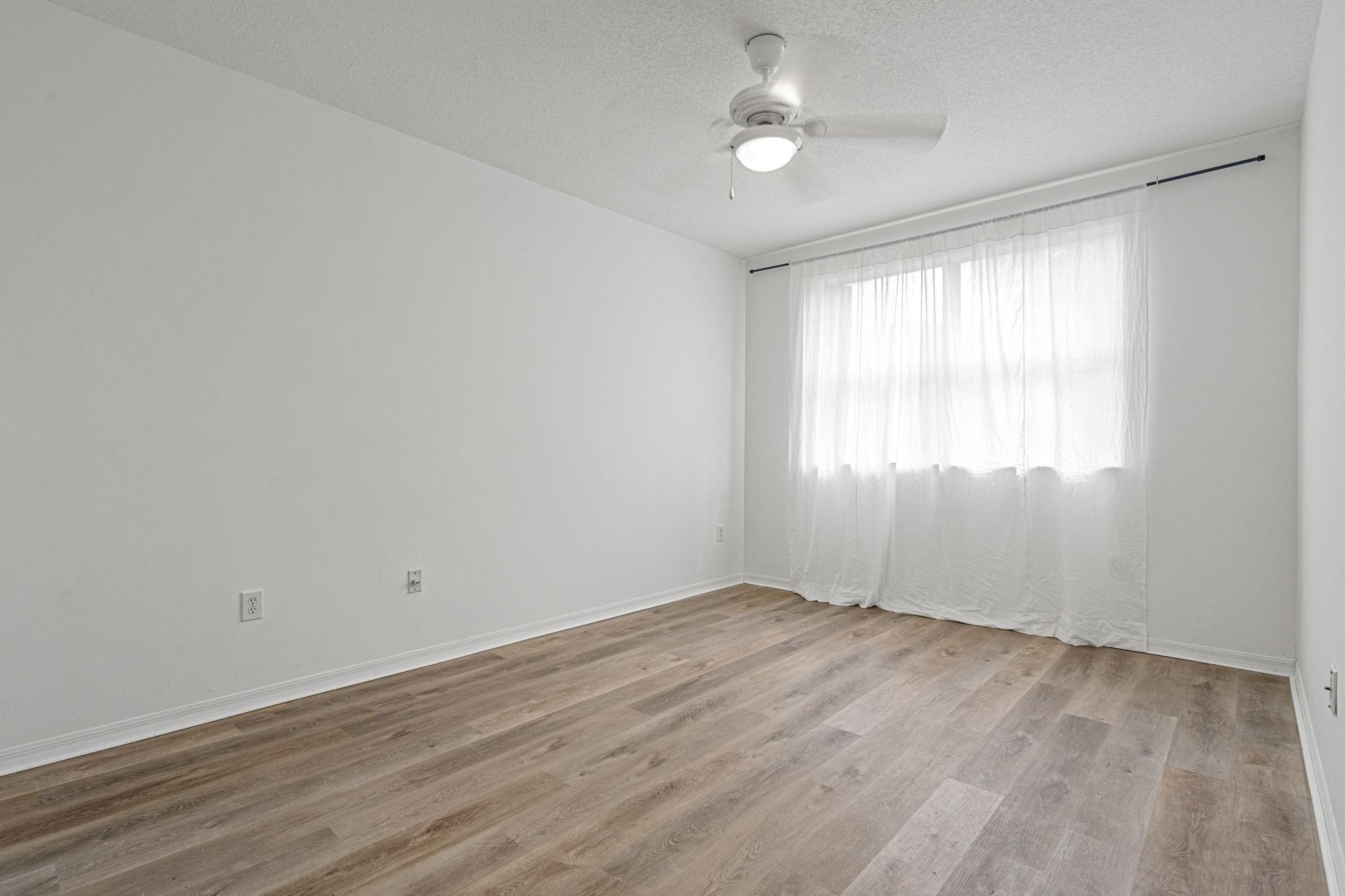 8520 NW 139th #1602, Miami Lakes FL 33016