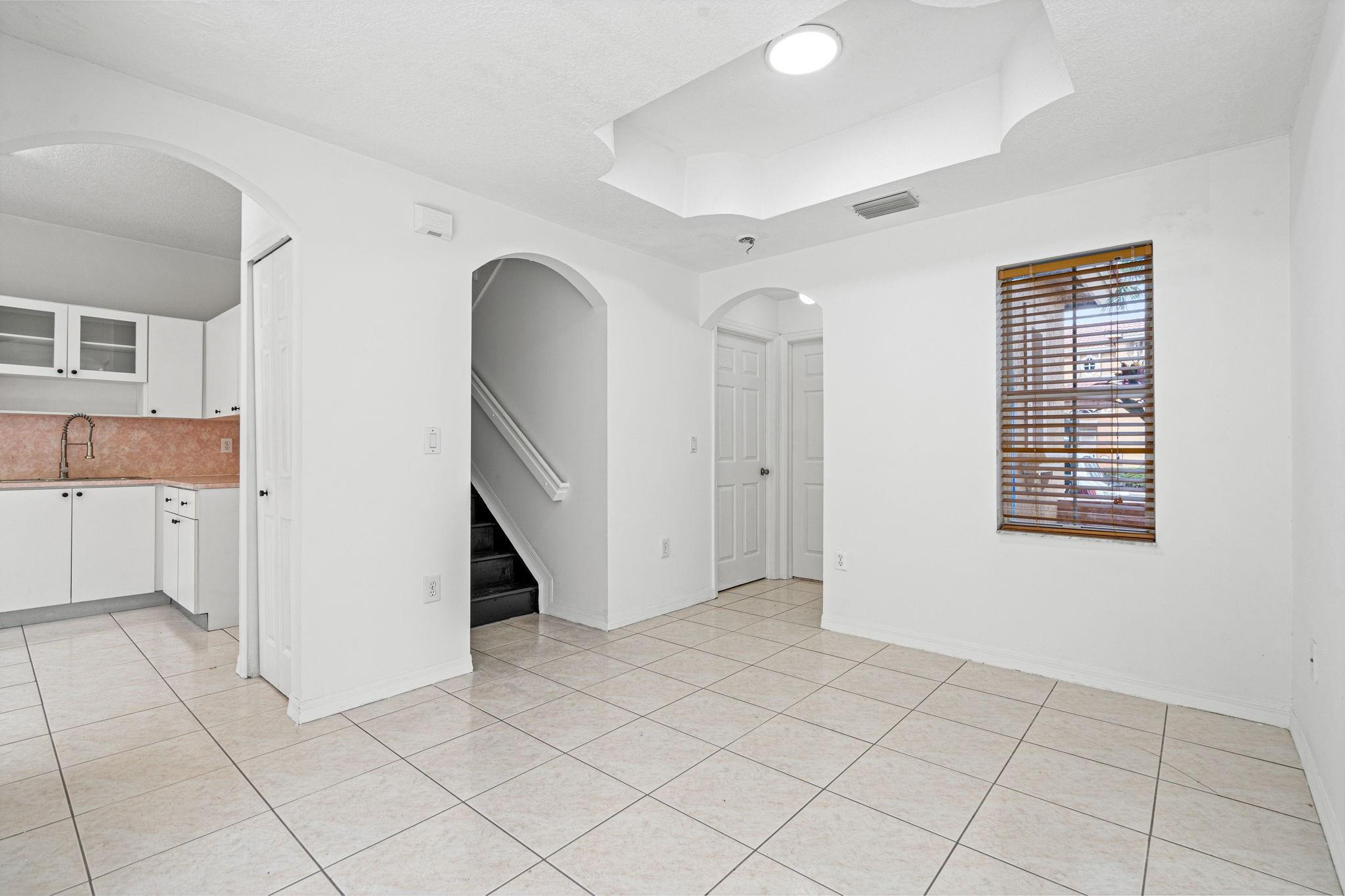 8520 NW 139th #1602, Miami Lakes FL 33016