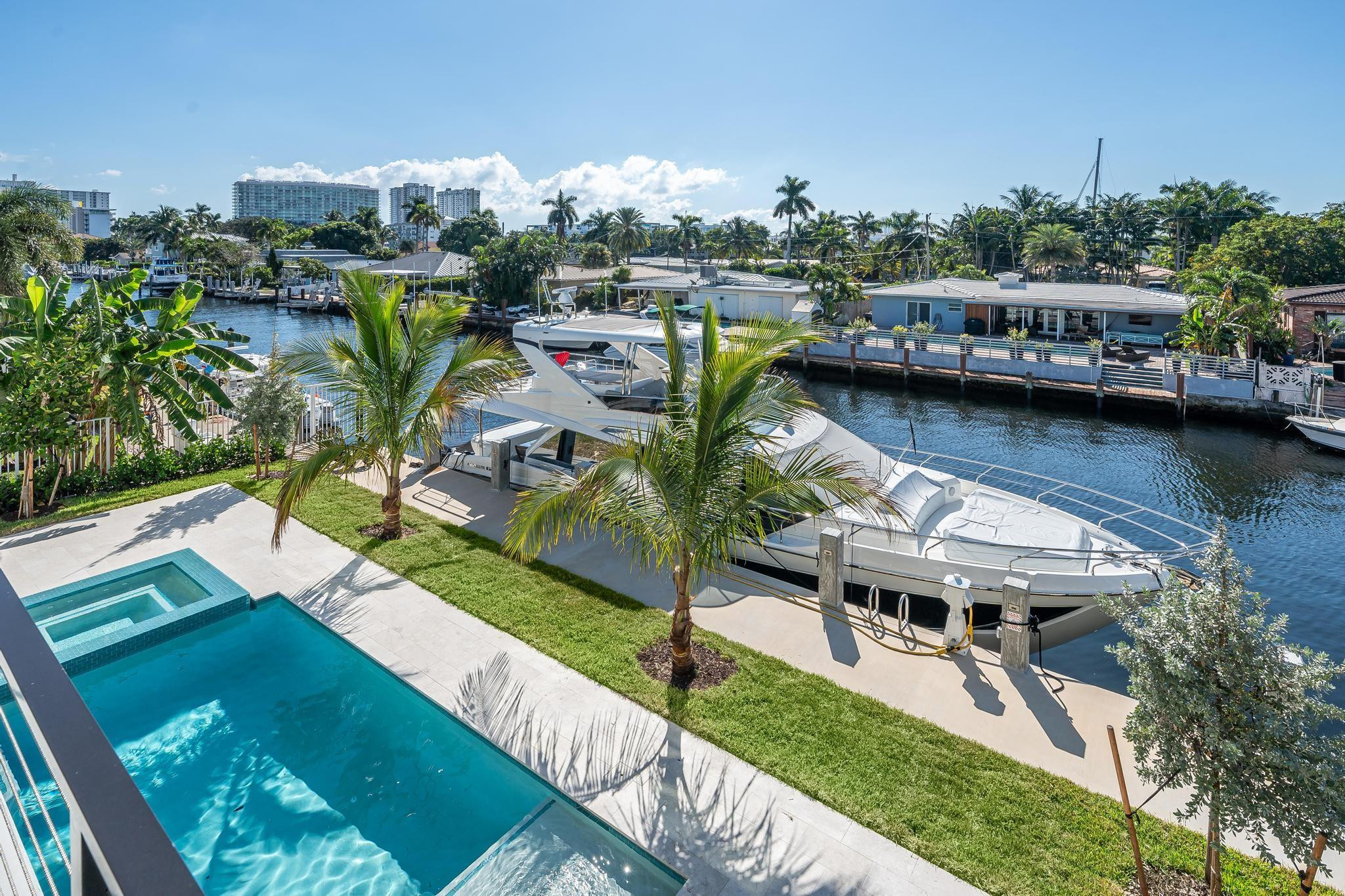2612 NE 4th, Pompano Beach FL 33062