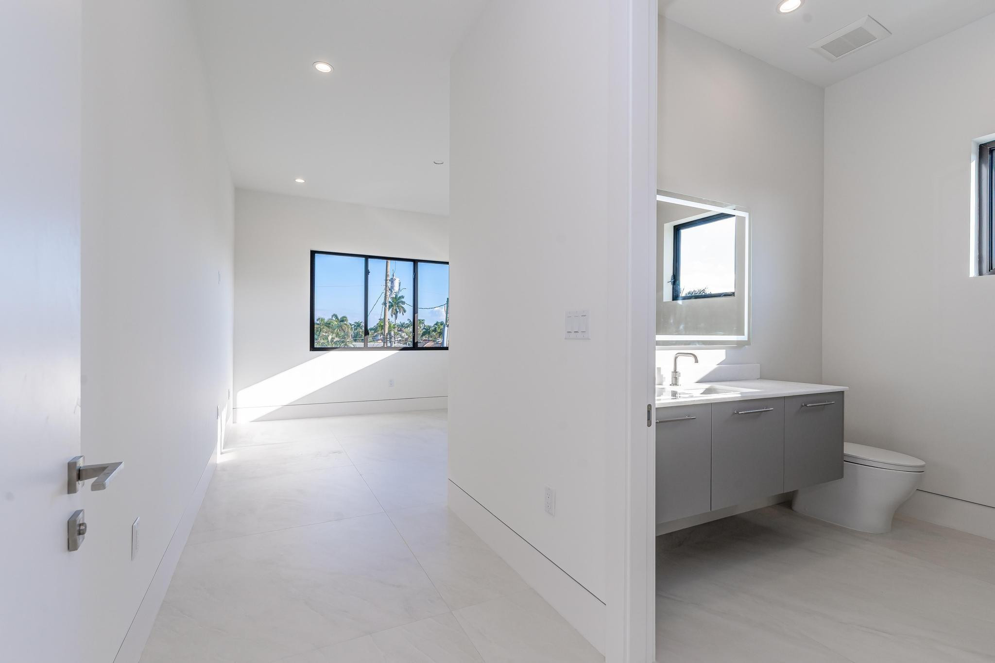 2612 NE 4th, Pompano Beach FL 33062