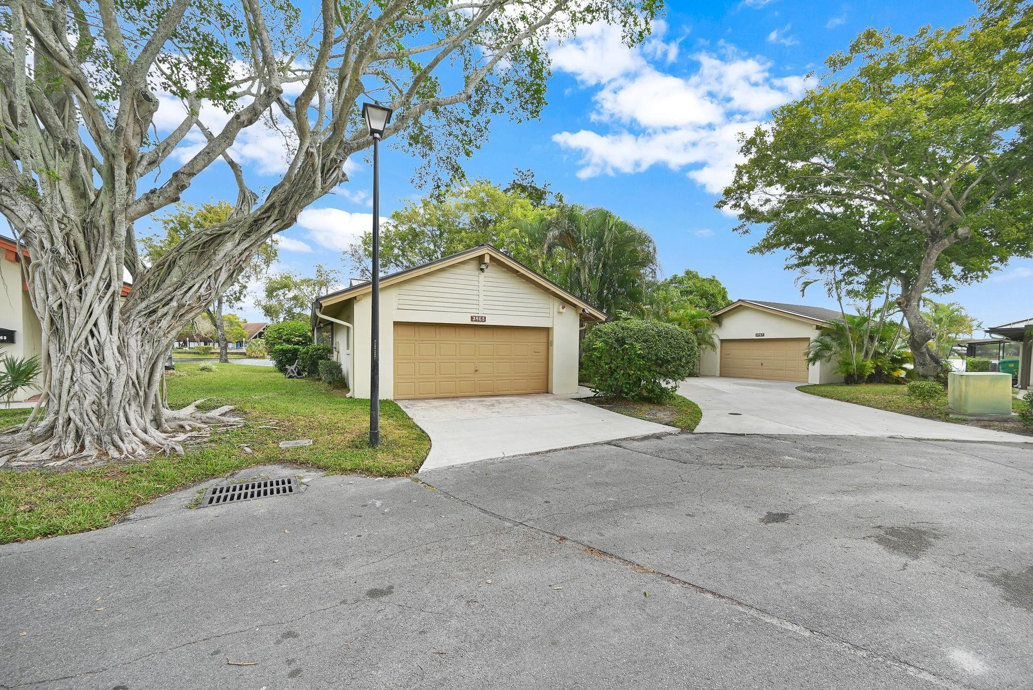 3465 Spring Bluff #18, Lauderhill FL 33319