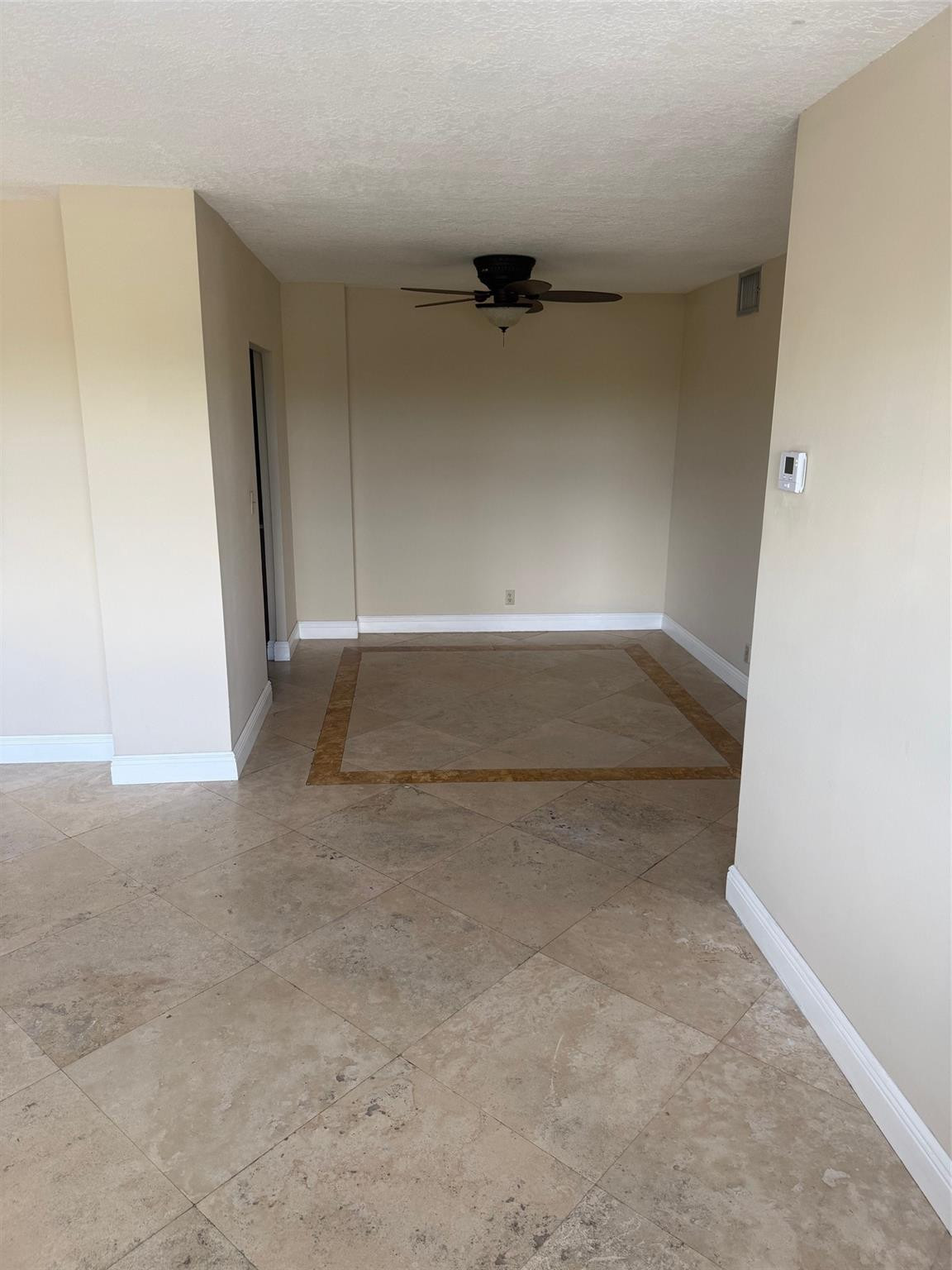 2555 NE 11th #502, Fort Lauderdale FL 33304