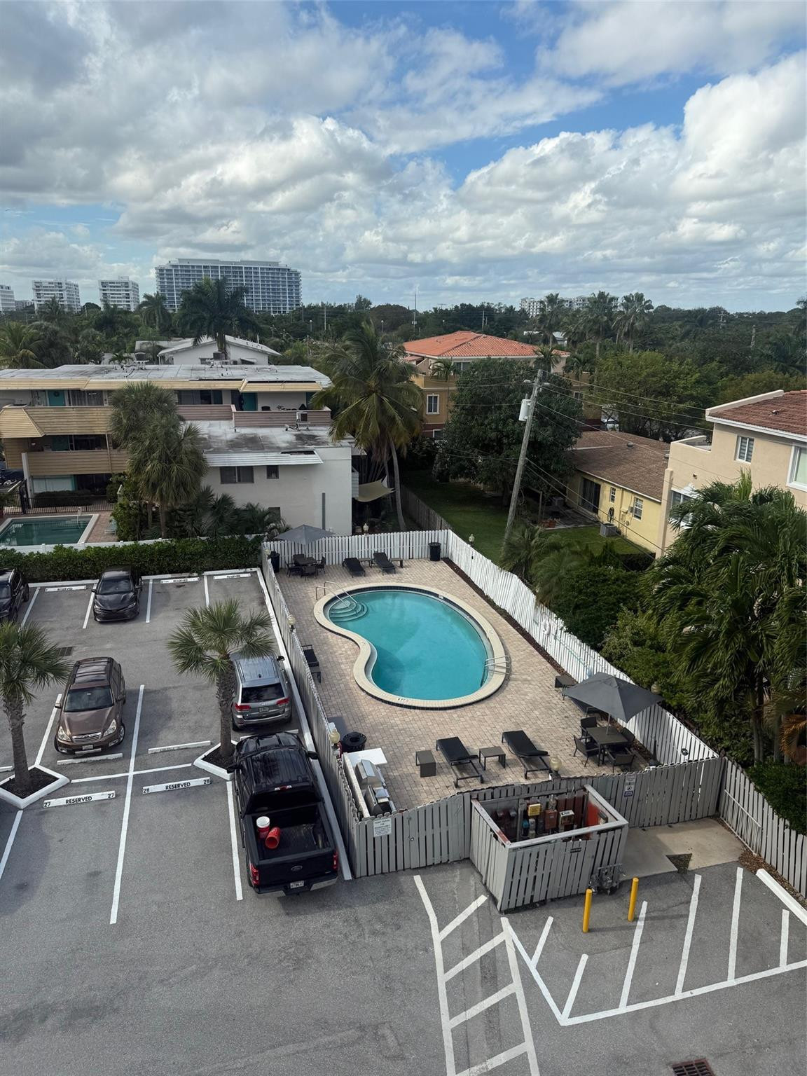 2555 NE 11th #502, Fort Lauderdale FL 33304