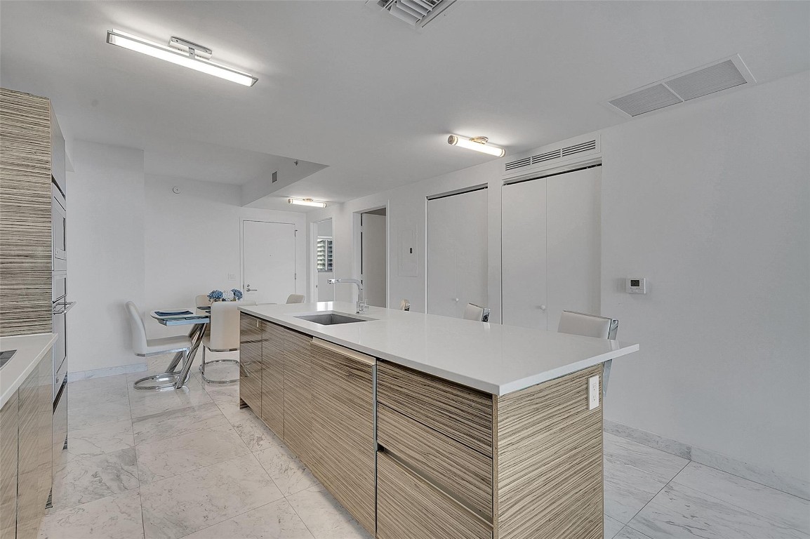 460 NE 28th #3407, Miami FL 33137