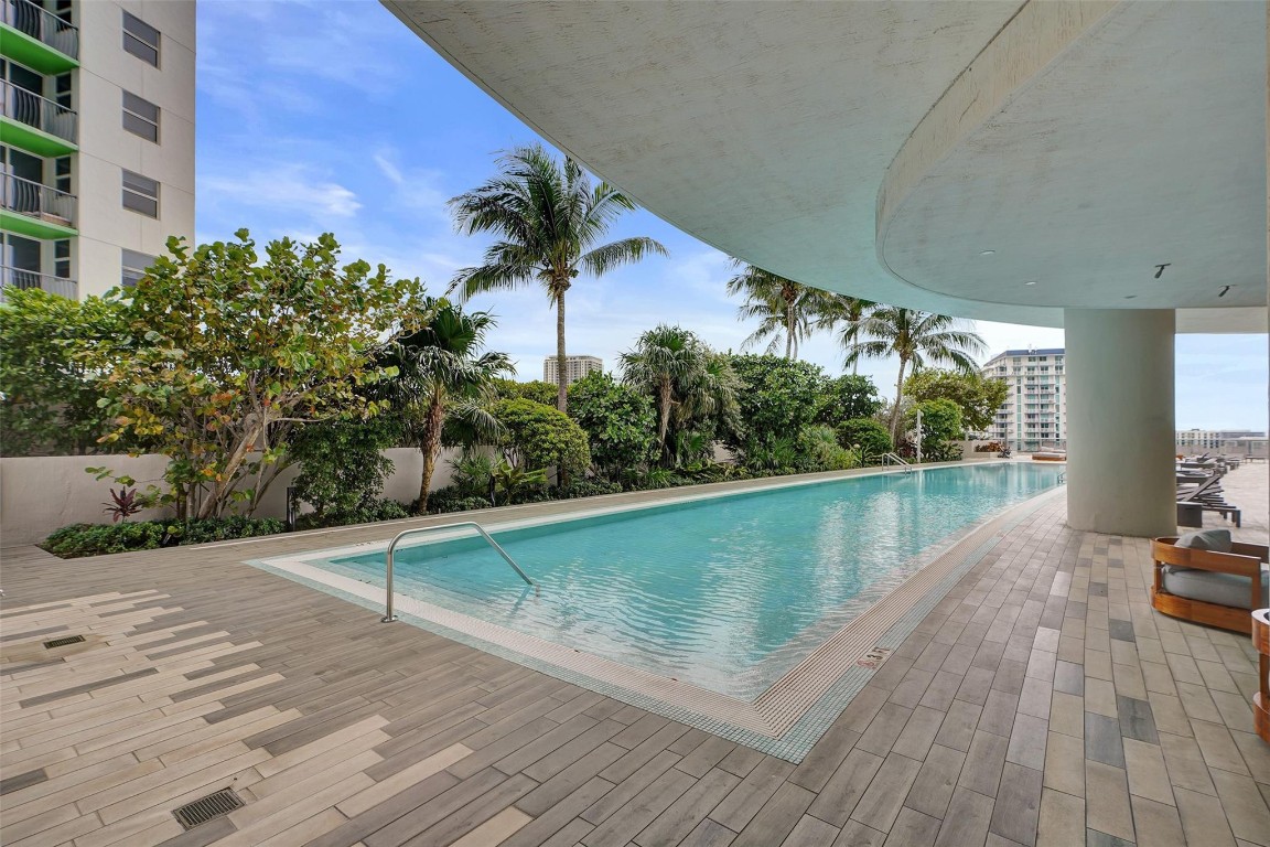 488 NE 18th #801, Miami FL 33132