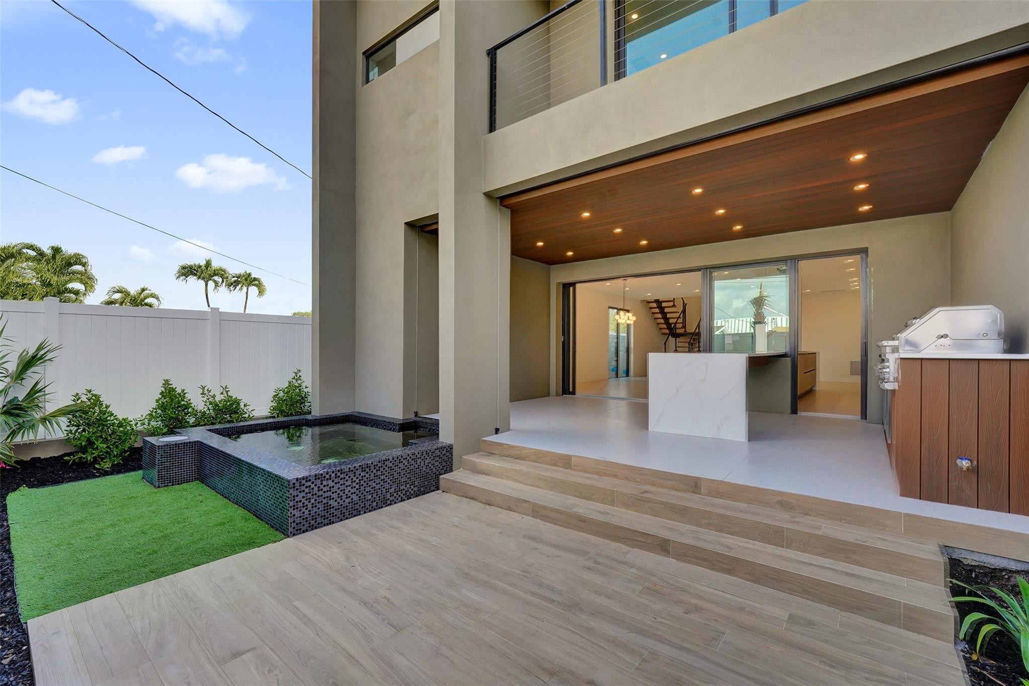1527 NE 15th, Fort Lauderdale FL 33304