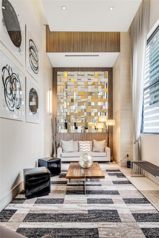 999 SW 1st #3301, Miami FL 33130