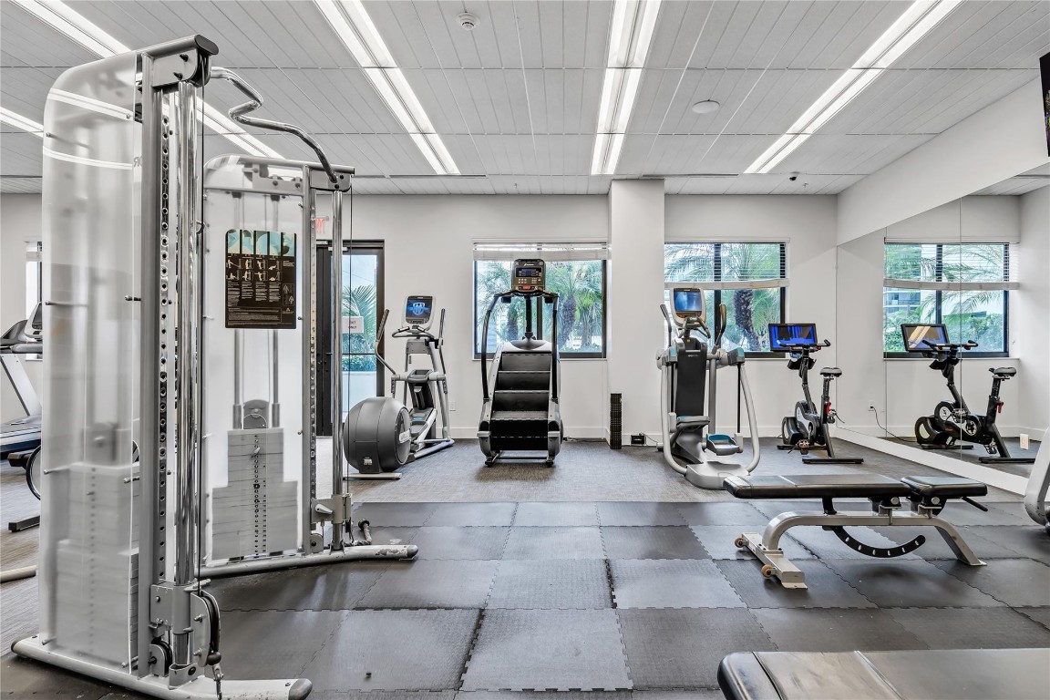 999 SW 1st #3301, Miami FL 33130