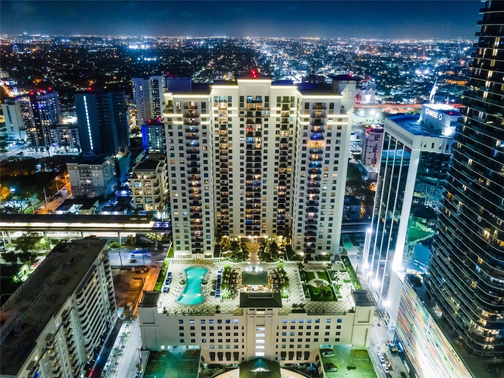 999 SW 1st #3301, Miami FL 33130