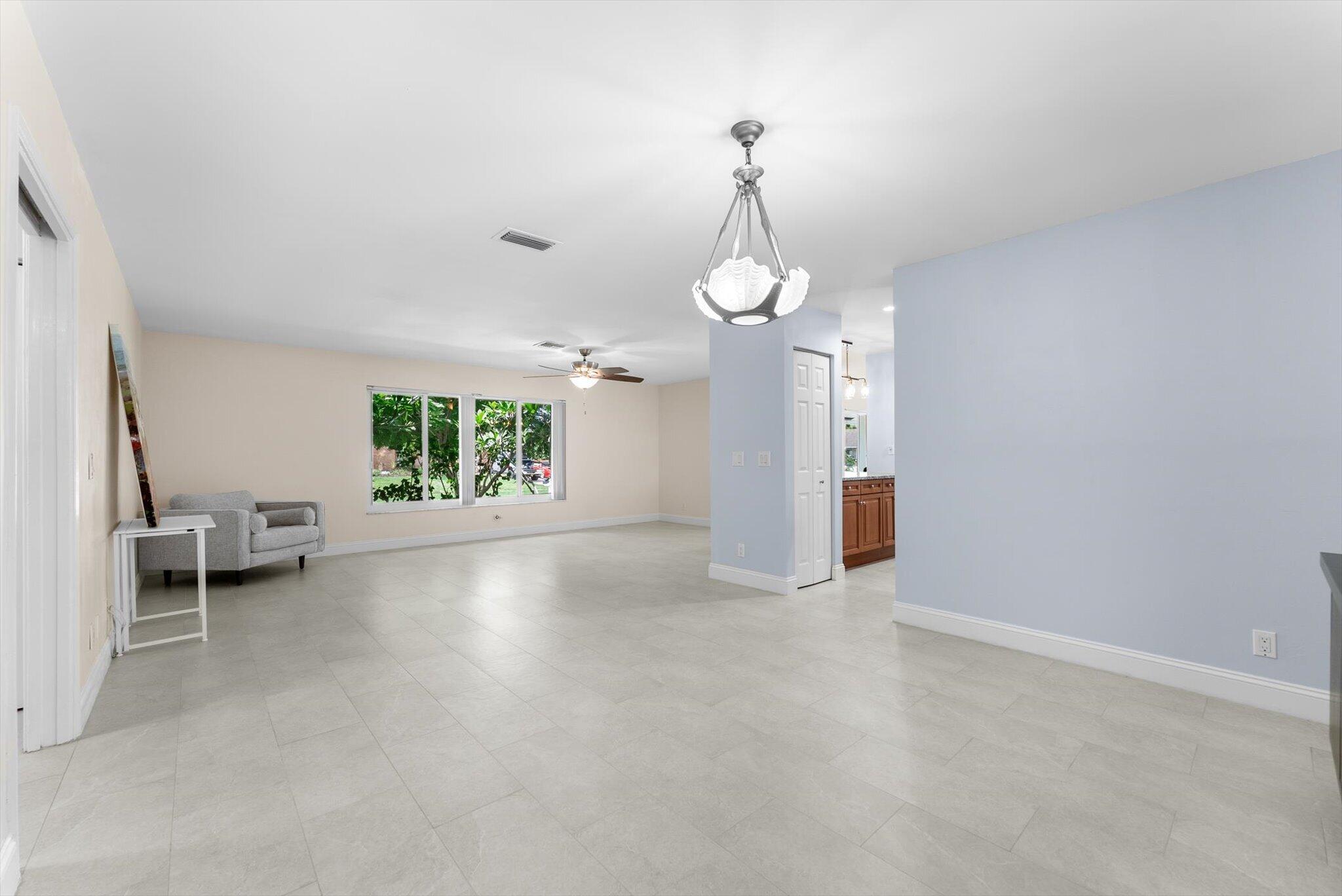 4811 Dorchester Mews, Haverhill FL 33415
