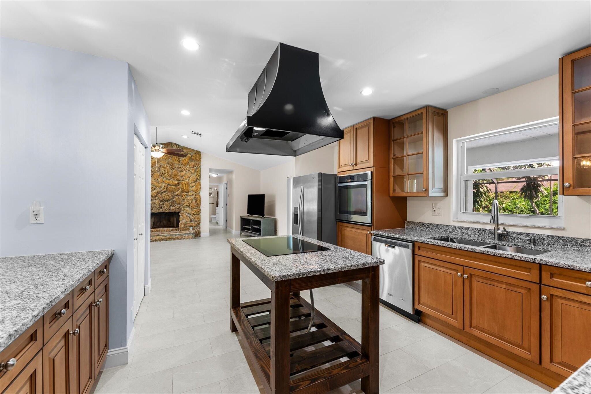4811 Dorchester Mews, Haverhill FL 33415