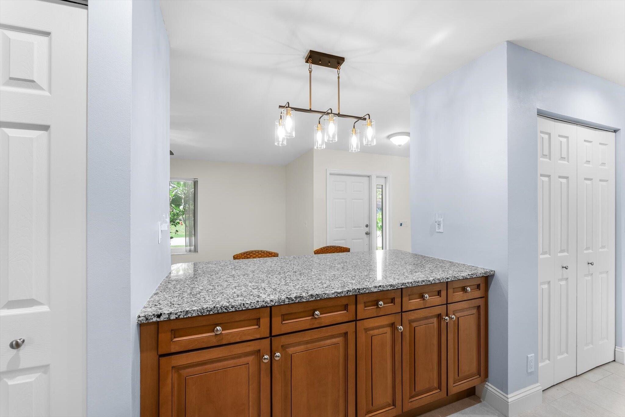 4811 Dorchester Mews, Haverhill FL 33415
