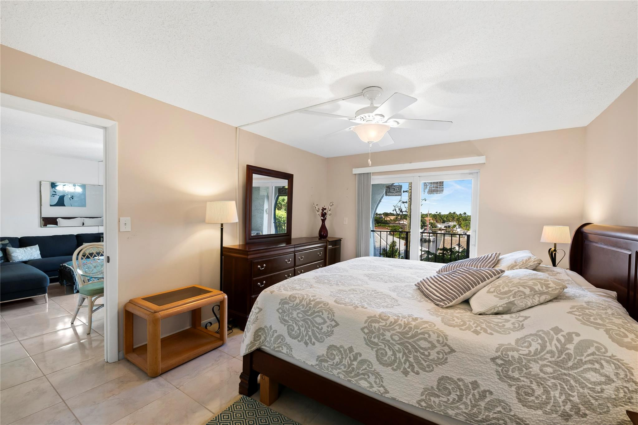 3909 N Ocean #410, Fort Lauderdale FL 33308