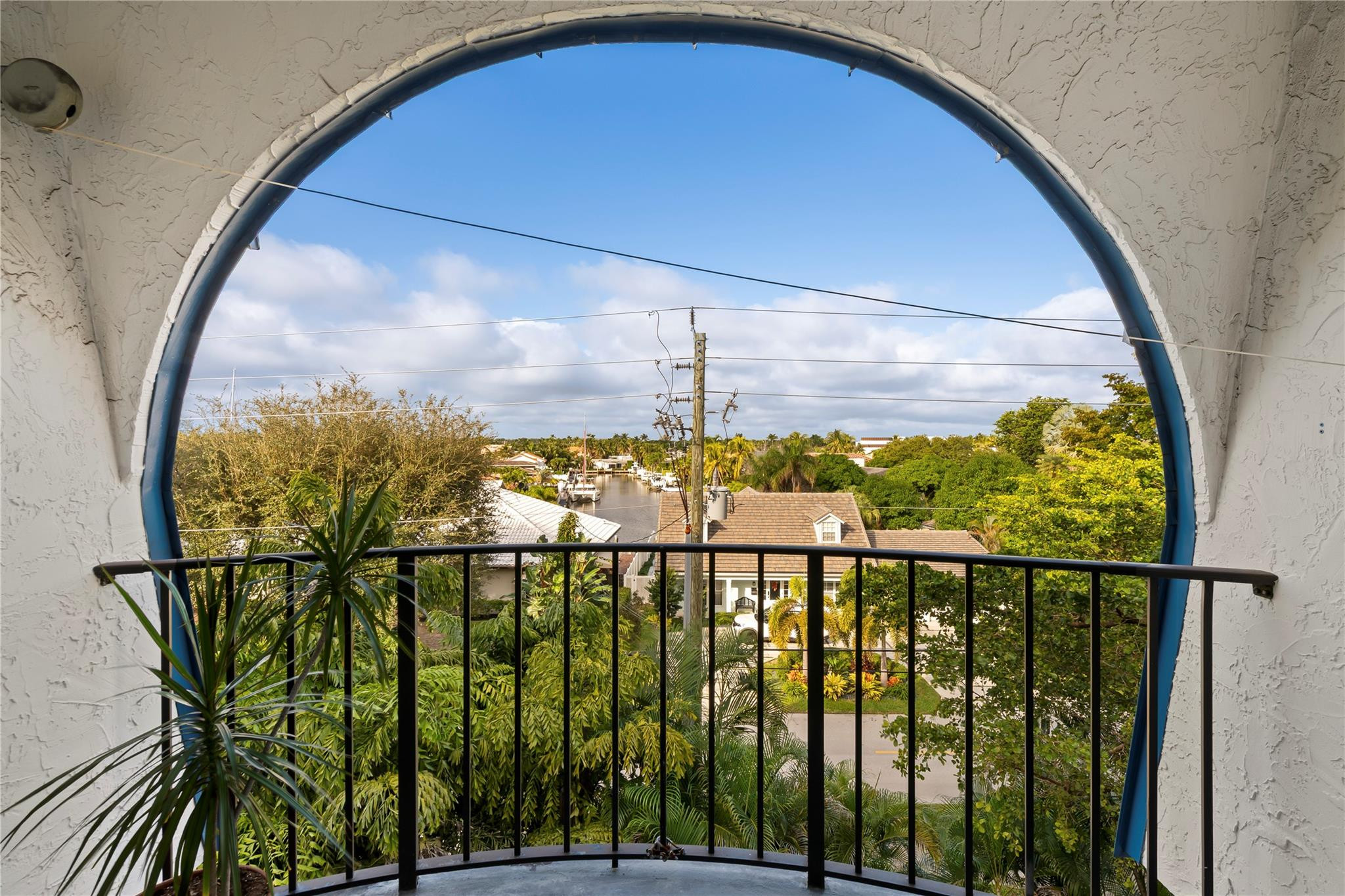 3909 N Ocean #410, Fort Lauderdale FL 33308