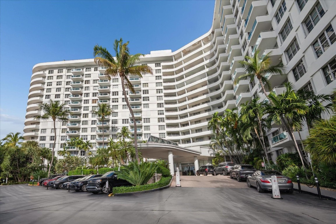 5151 Collins #520, Miami Beach FL 33140