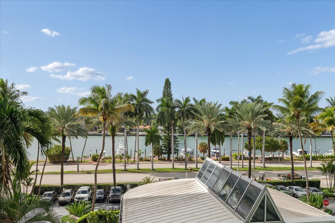 5151 Collins #520, Miami Beach FL 33140