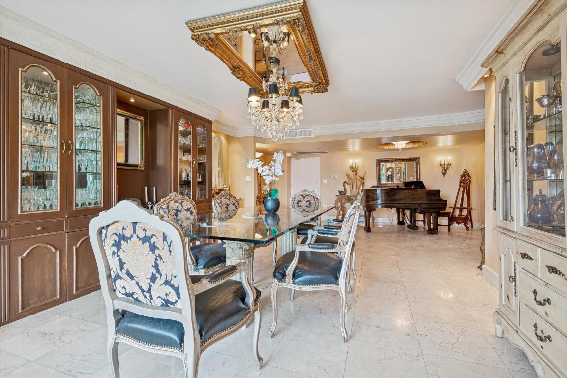 5151 Collins #520, Miami Beach FL 33140