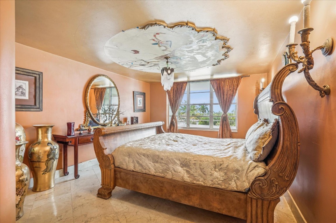 5151 Collins #520, Miami Beach FL 33140