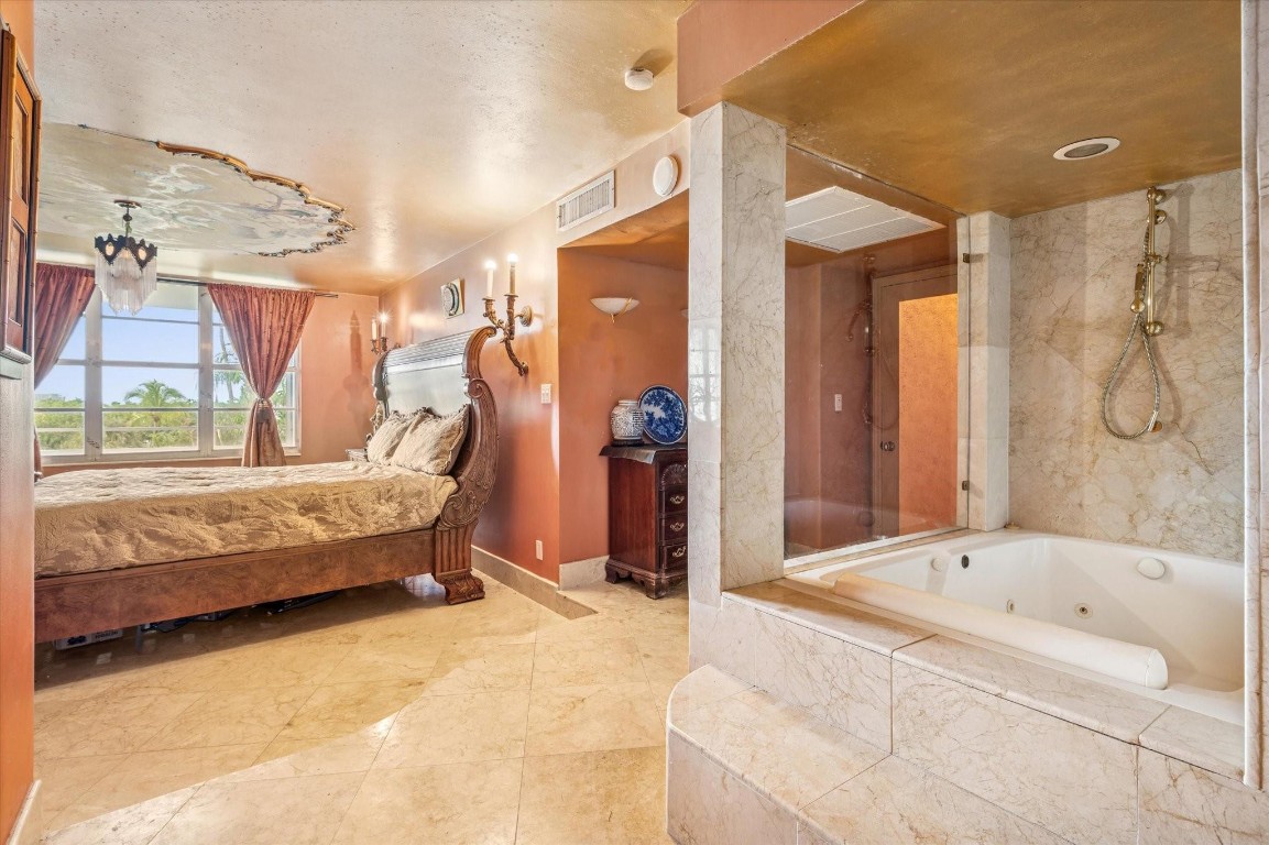 5151 Collins #520, Miami Beach FL 33140