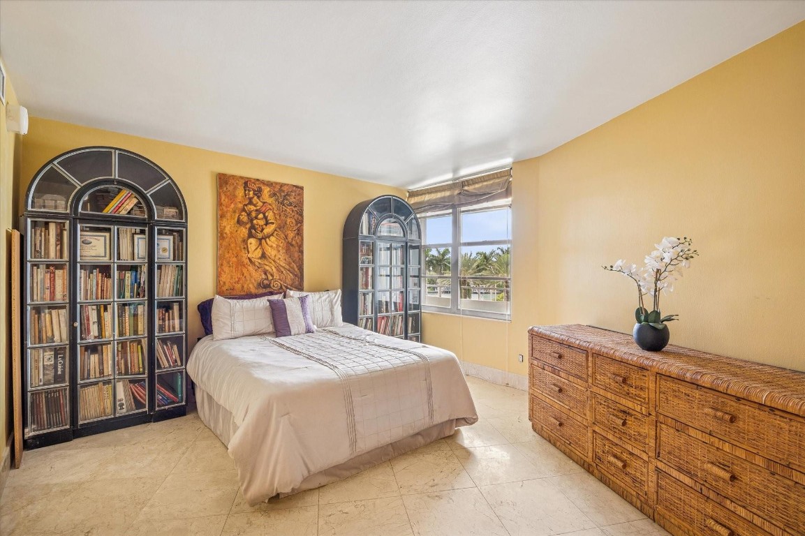 5151 Collins #520, Miami Beach FL 33140