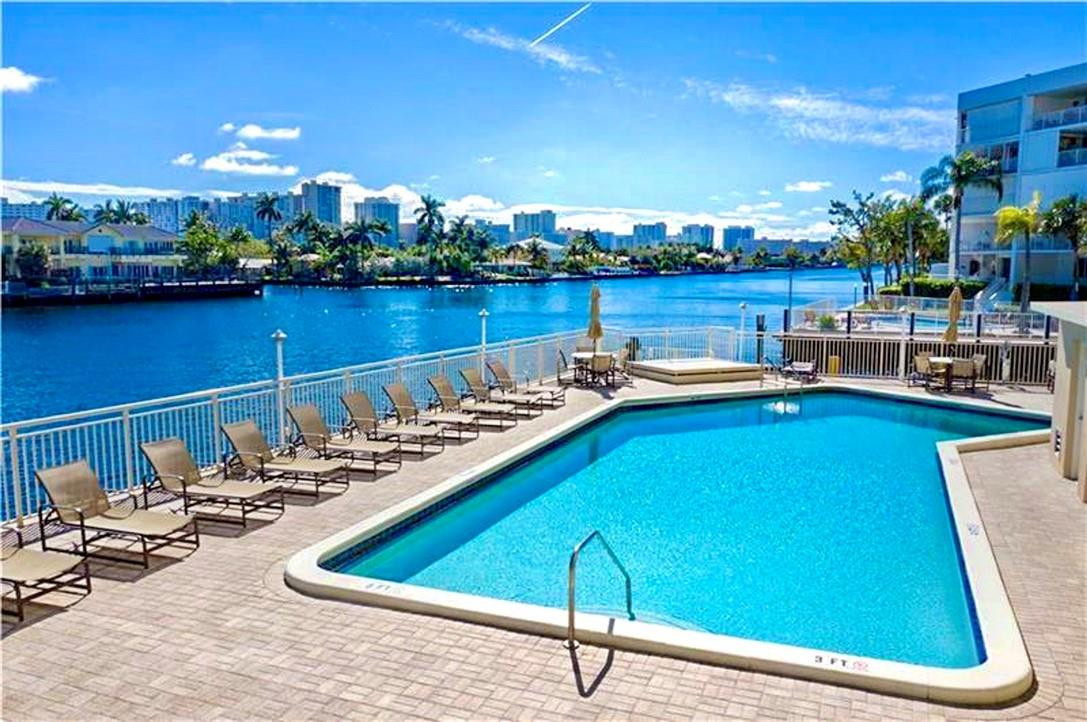 3100 NE 48th #908, Fort Lauderdale FL 33308