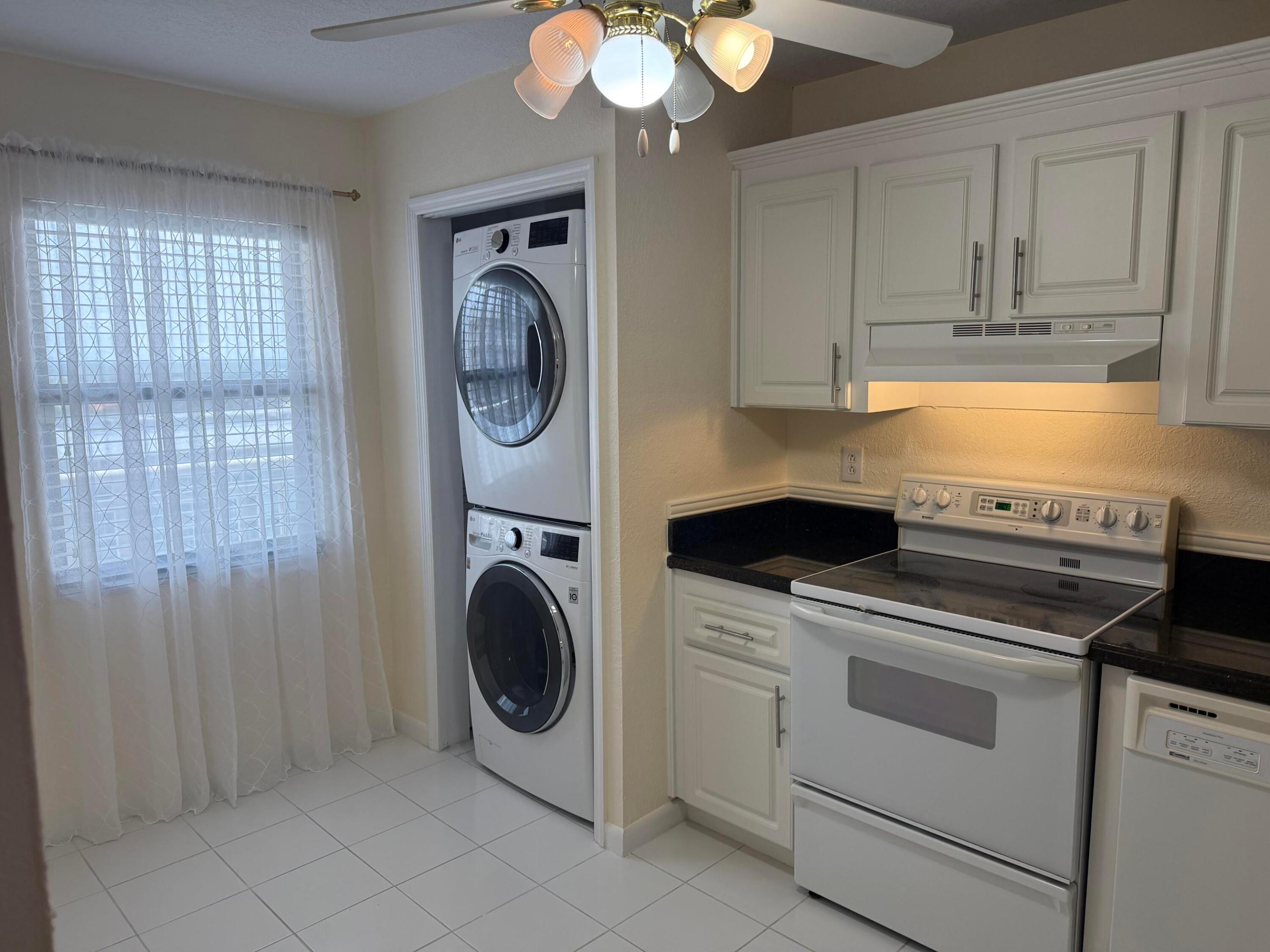 3100 NE 48th #908, Fort Lauderdale FL 33308