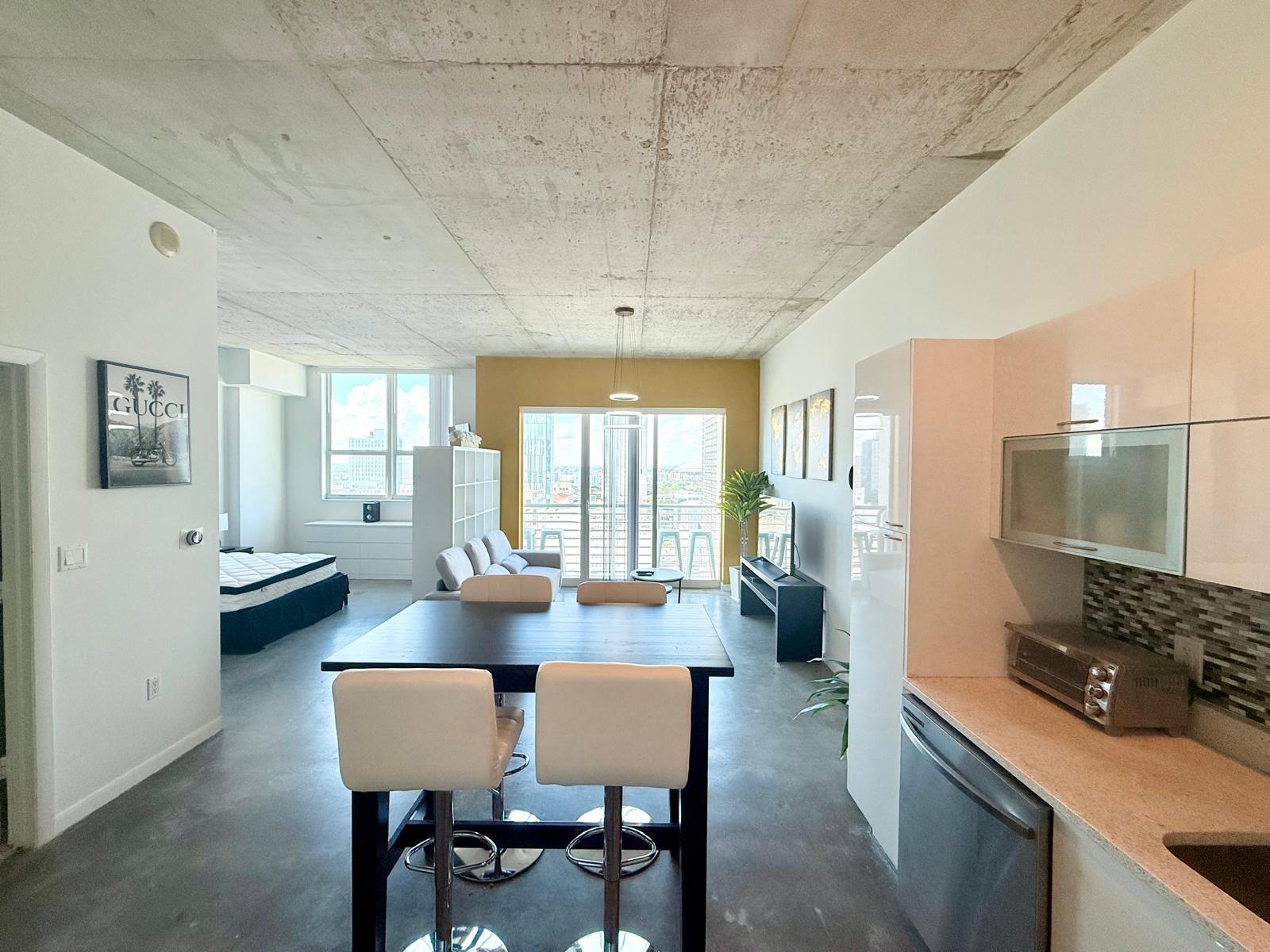 133 NE 2nd Ave #2215, Miami FL 33132