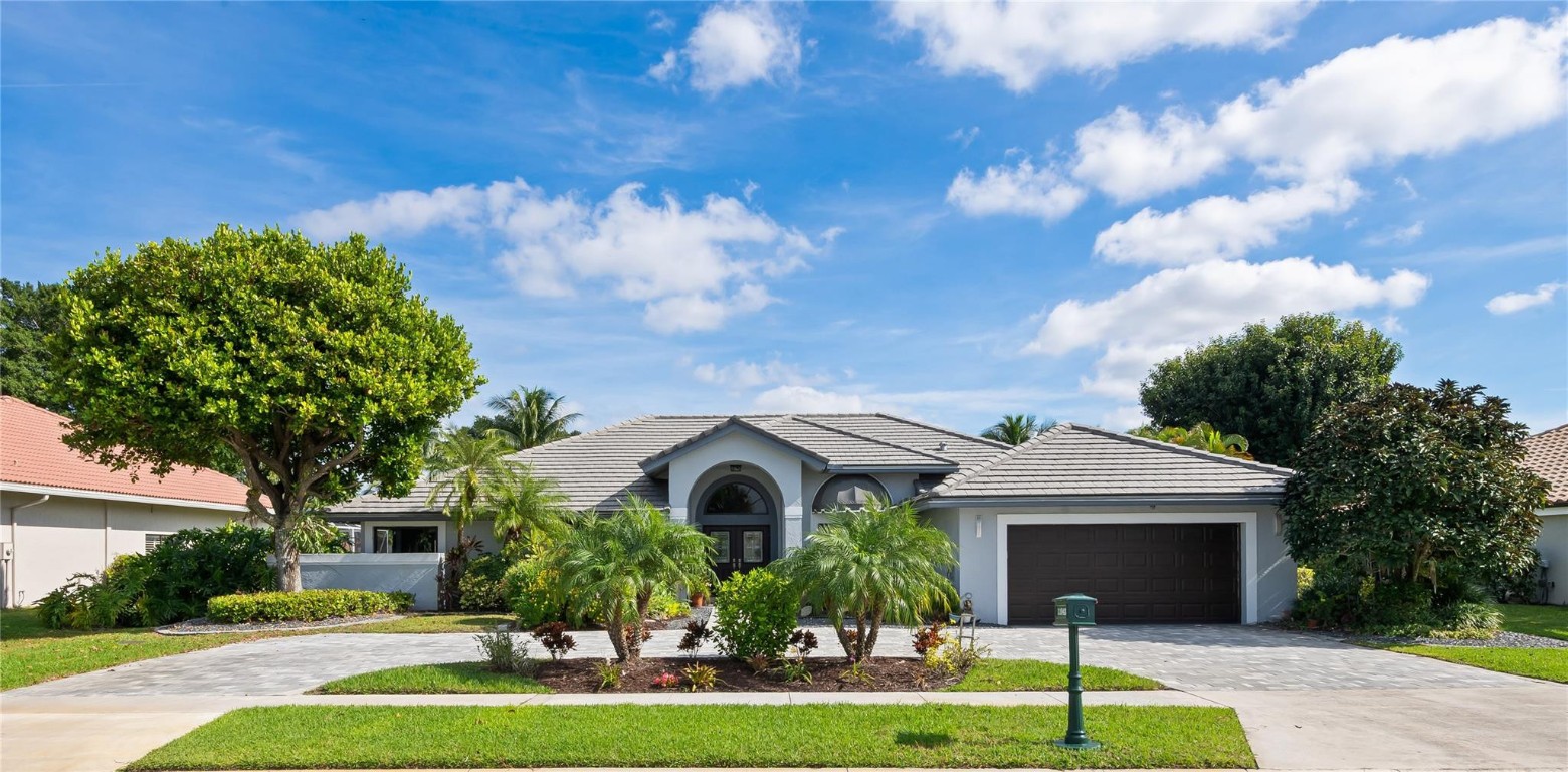 11043 Boca Woods, Boca Raton FL 33428