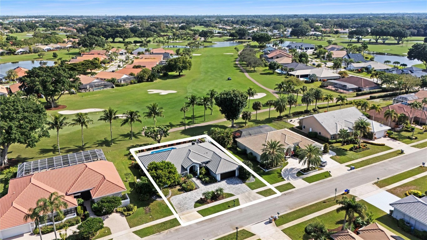 11043 Boca Woods, Boca Raton FL 33428