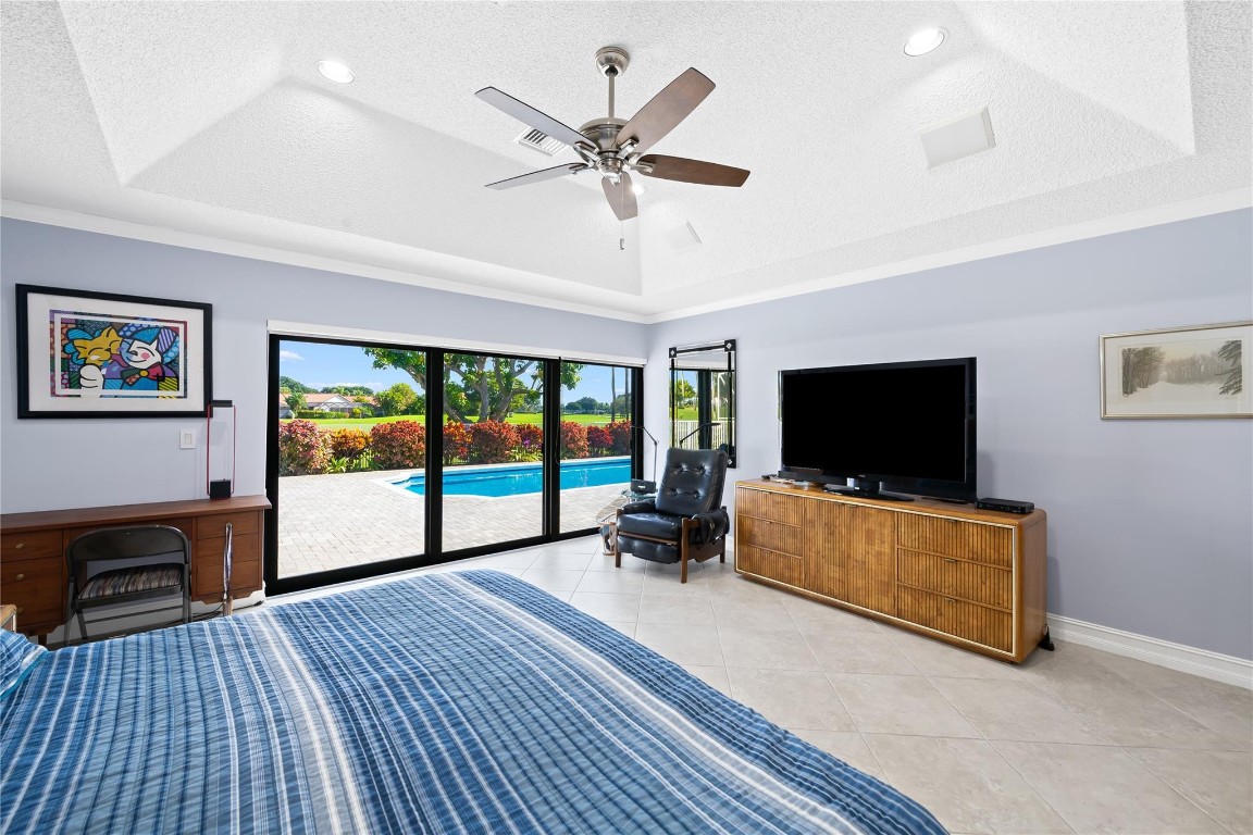 11043 Boca Woods, Boca Raton FL 33428
