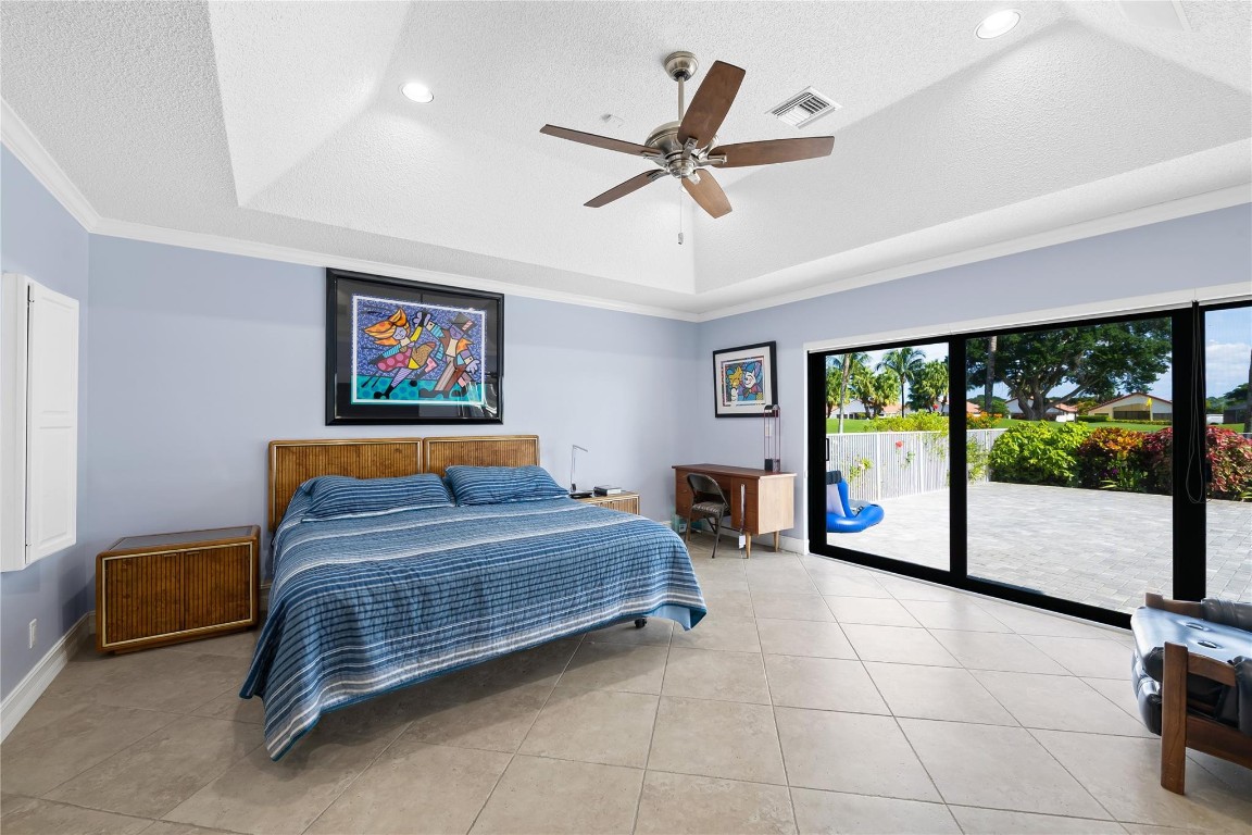 11043 Boca Woods, Boca Raton FL 33428