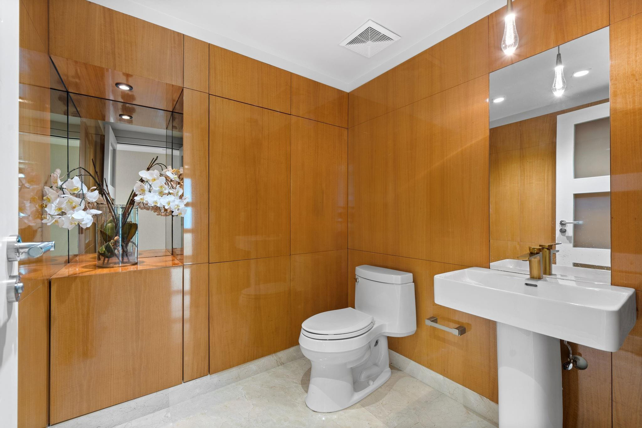 101 S Fort Lauderdale Beach #PH 2703, Fort Lauderdale FL 33316