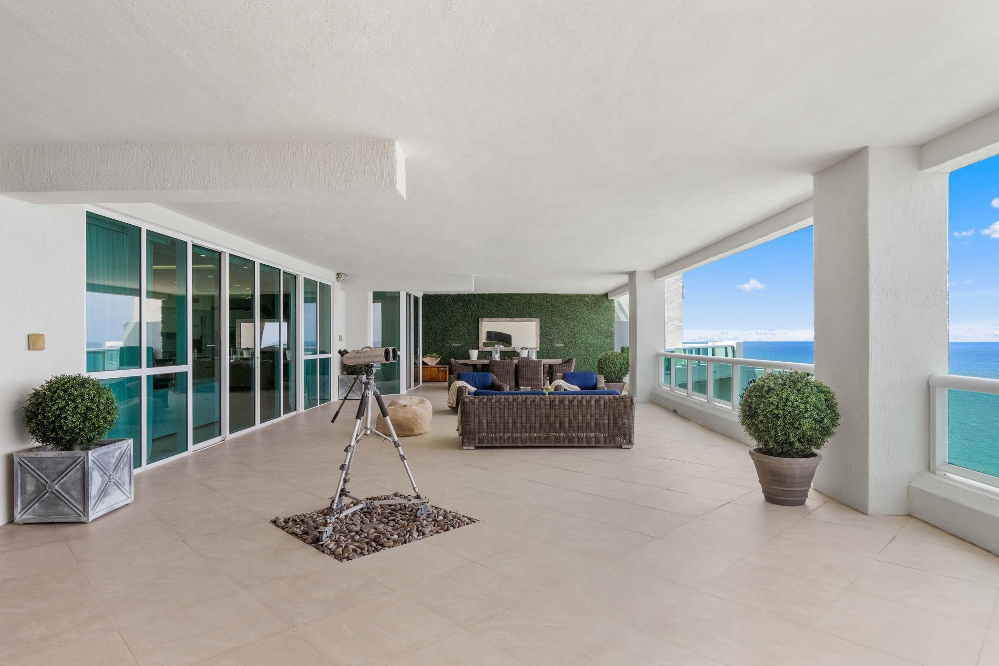 101 S Fort Lauderdale Beach #PH 2703, Fort Lauderdale FL 33316