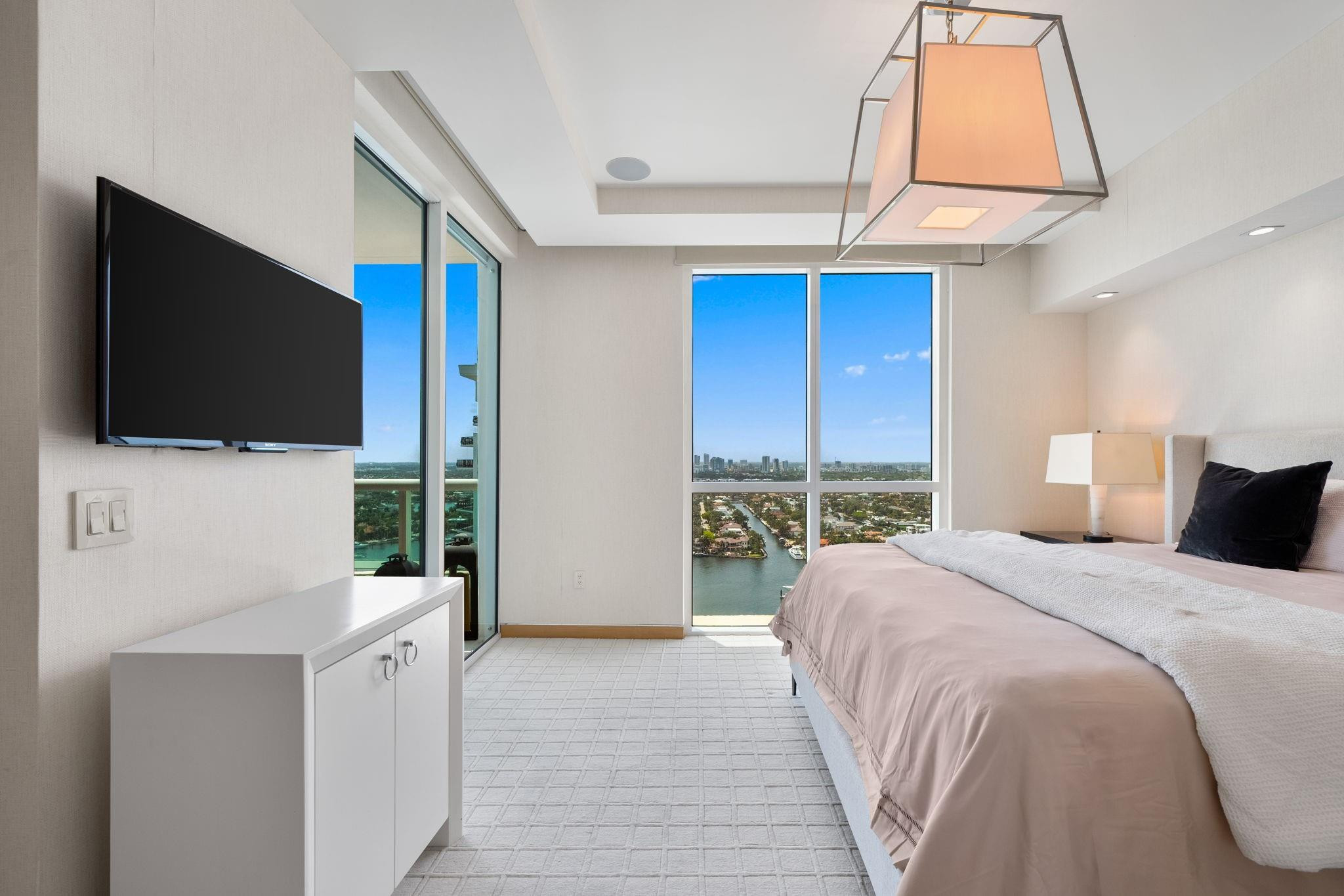 101 S Fort Lauderdale Beach #PH 2703, Fort Lauderdale FL 33316